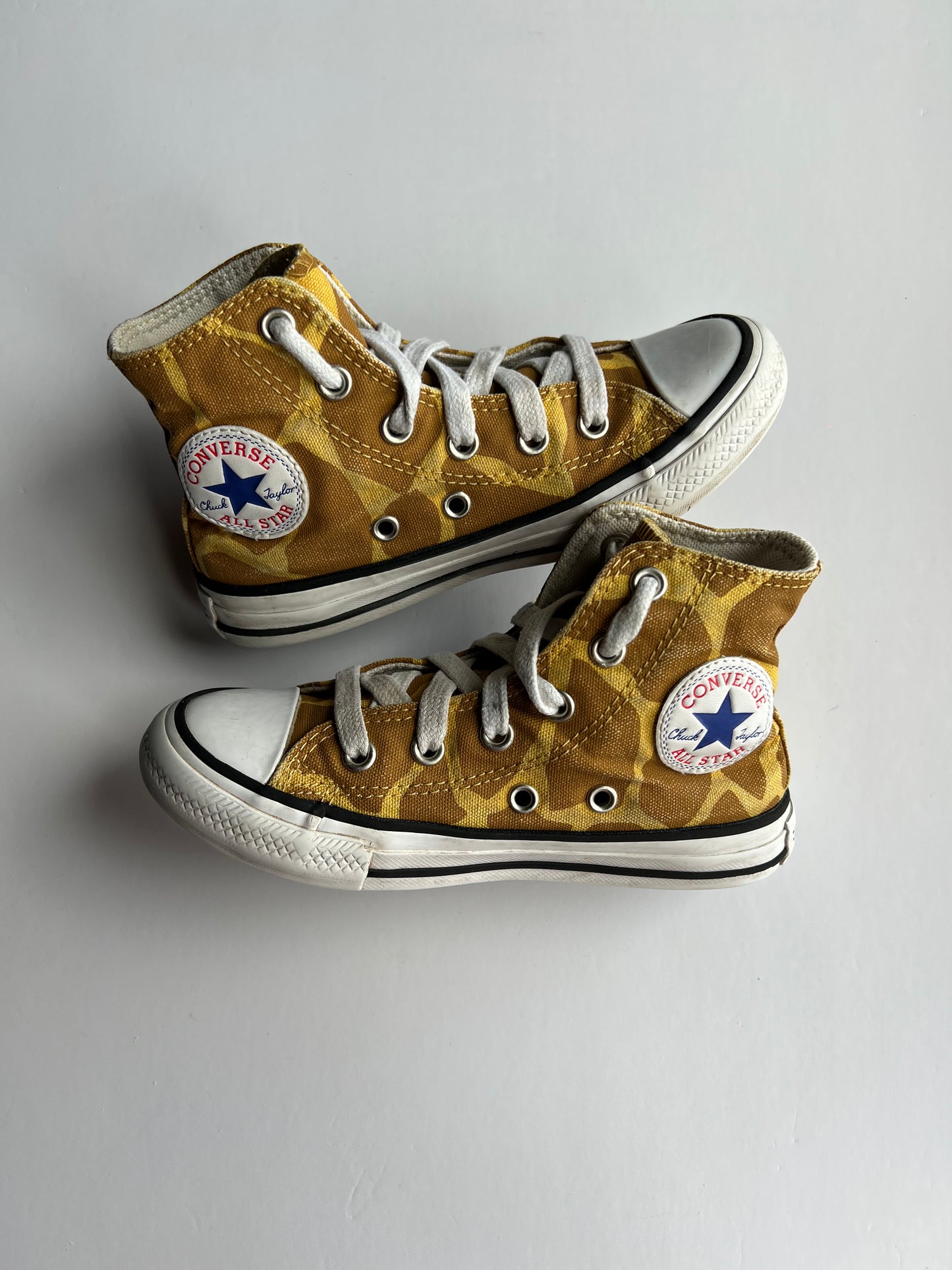 Converse High Top Giraffe Trainers - Size 11uk (see description)