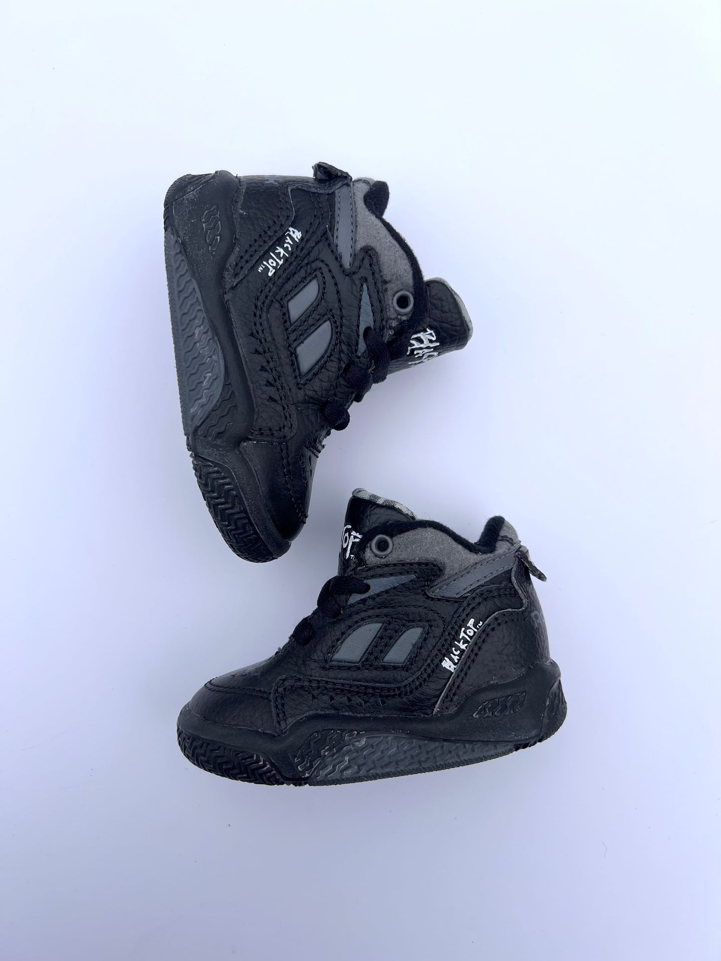 Reebok Vintage Blacktop Basketball Trainers - Size 1.5uk