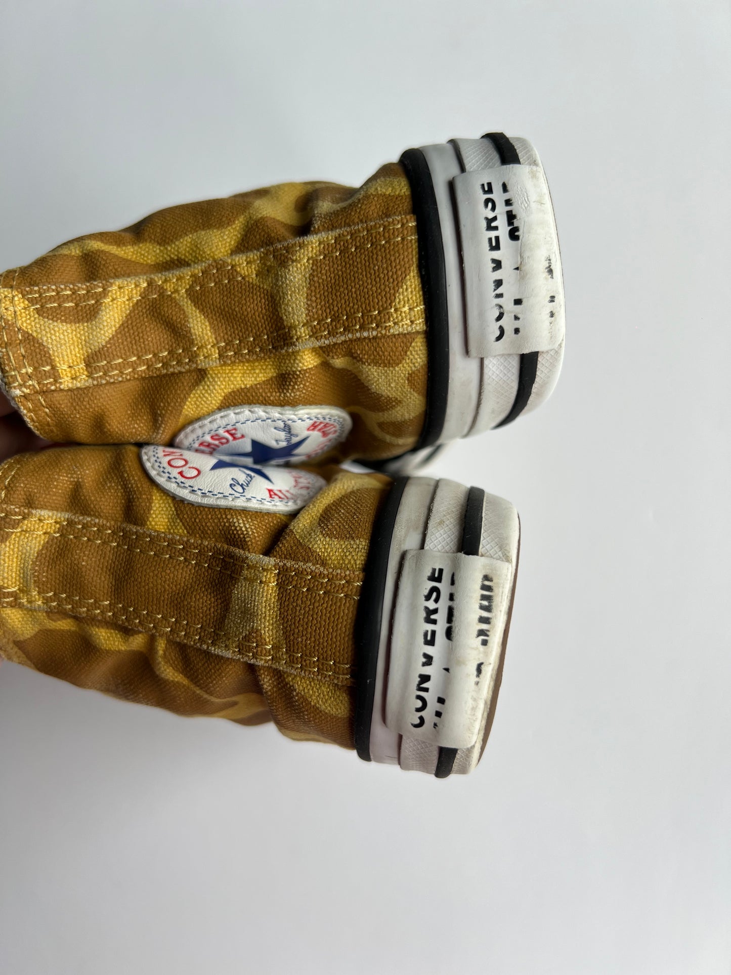 Converse High Top Giraffe Trainers - Size 11uk (see description)