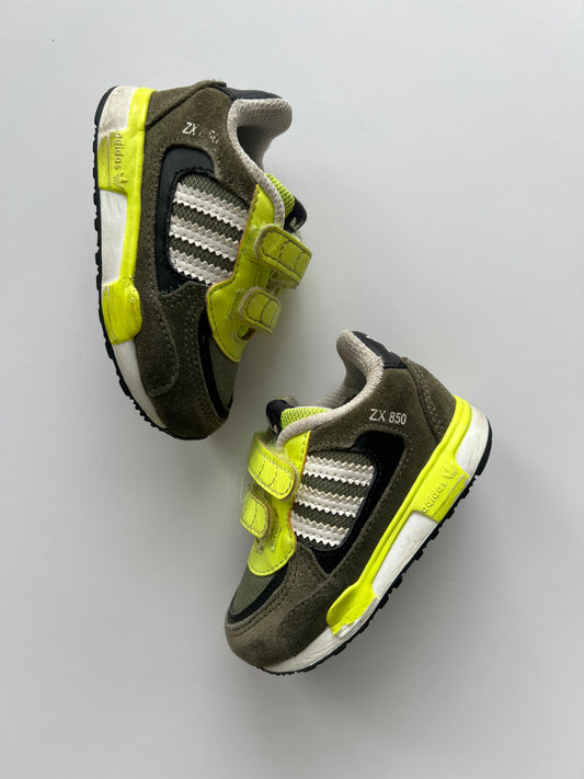 Adidas ZX850 Trainers - Size 4uk